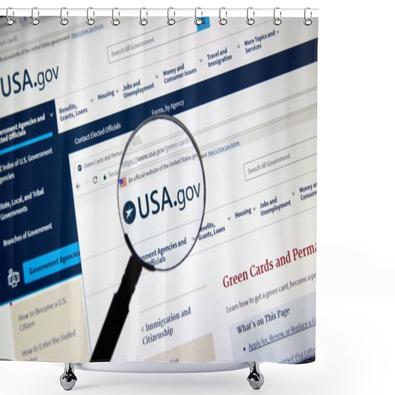 Personality  American Government Site Under Magnifying Glass Shower Curtains