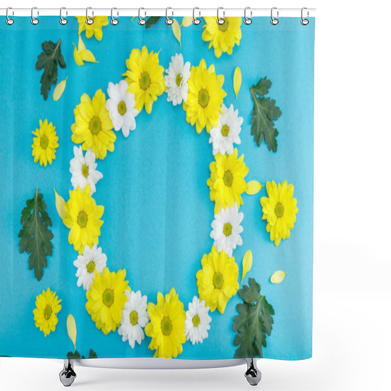 Personality  Beautiful Yellow And White Flowers Shower Curtains