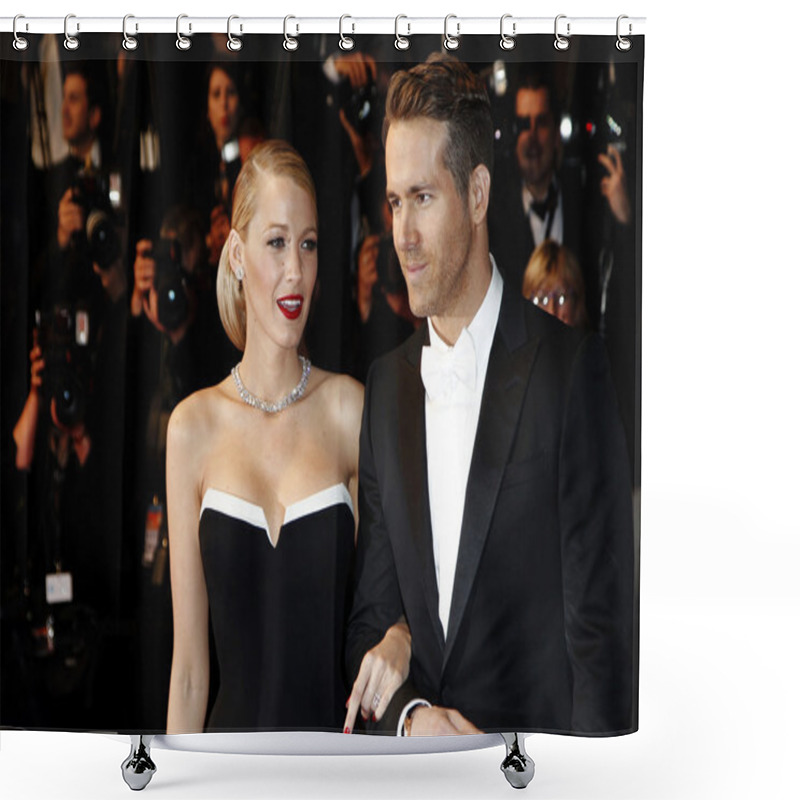 Personality  Ryan Reynolds, Blake Lively Shower Curtains