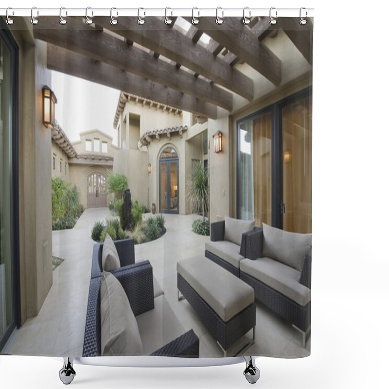 Personality  Outdoor Room Shower Curtains