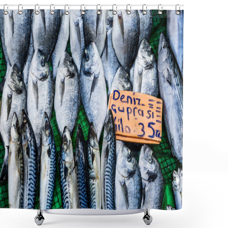 Personality  Blue Fish Cinekop With At The Market Shower Curtains