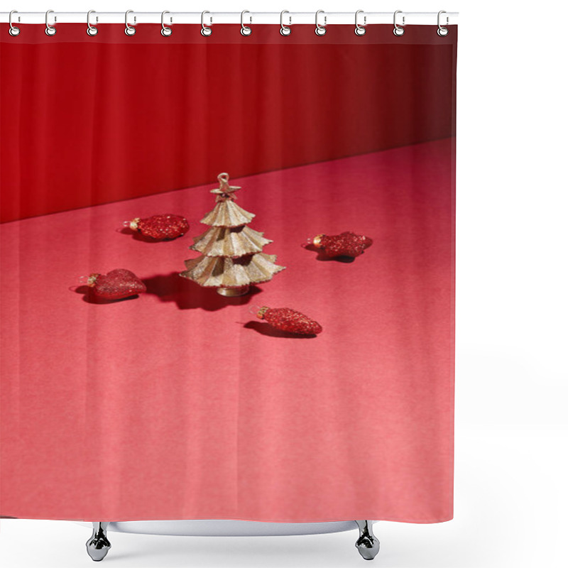 Personality  Decorative Golden Christmas Tree With Baubles On Red Background Shower Curtains