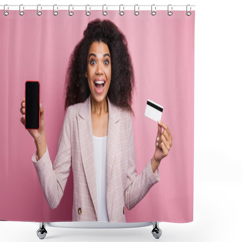 Personality  Photo Of Beautiful Excited Dark Skin Lady Hold Plastic Credit Card Showing New Model Telephone Advising Online Payment Wear Checkered Plaid Blazer Isolated Pink Pastel Color Background Shower Curtains