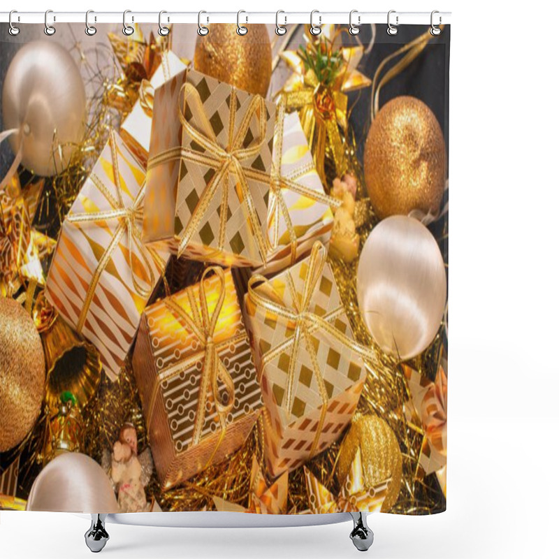 Personality  Luxury Gold Themed Holiday Greeting Card With Gift Boxes Shower Curtains