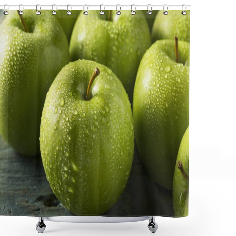 Personality  Raw Green Organic Granny Smith Apples Shower Curtains