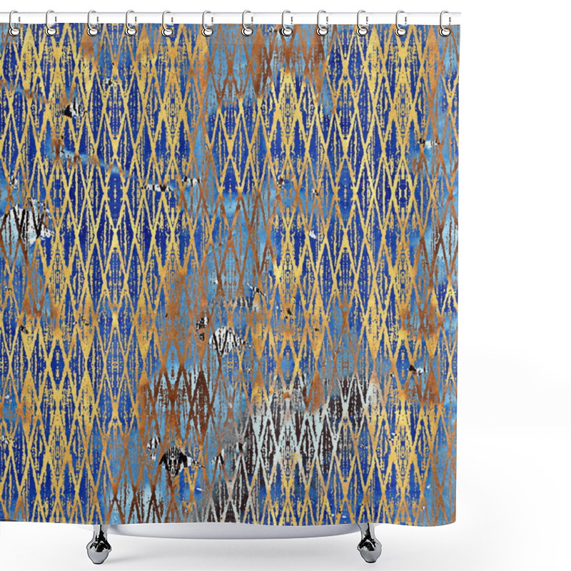 Personality  Geometry Repeat Pattern With Texture Background Shower Curtains