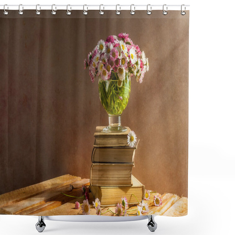 Personality  Still Life Bouquet Daisies Flowers Shower Curtains