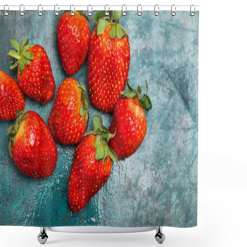 Personality  Ripe Red Strawberries Shower Curtains