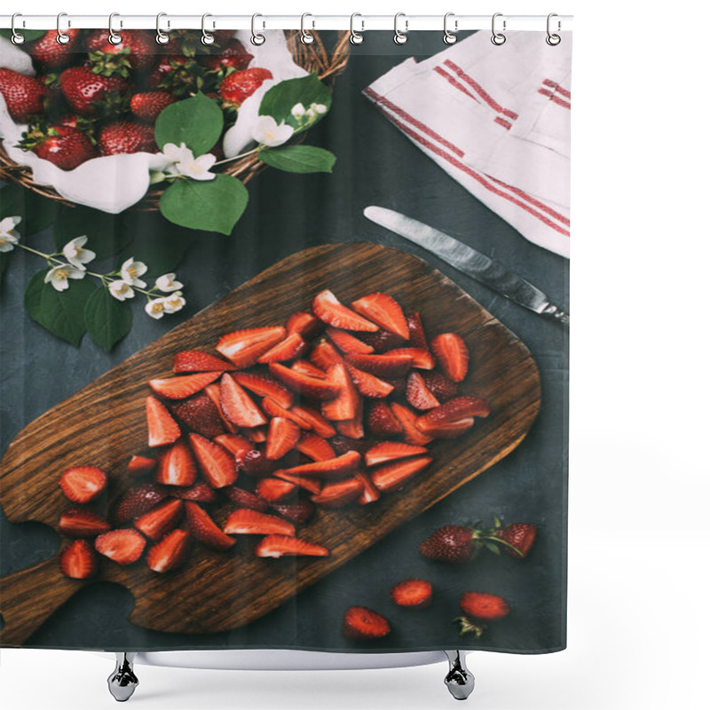 Personality  Top View Of Sliced Strawberries On Wooden Cutting Board And Jasmine Flowers On Black  Shower Curtains