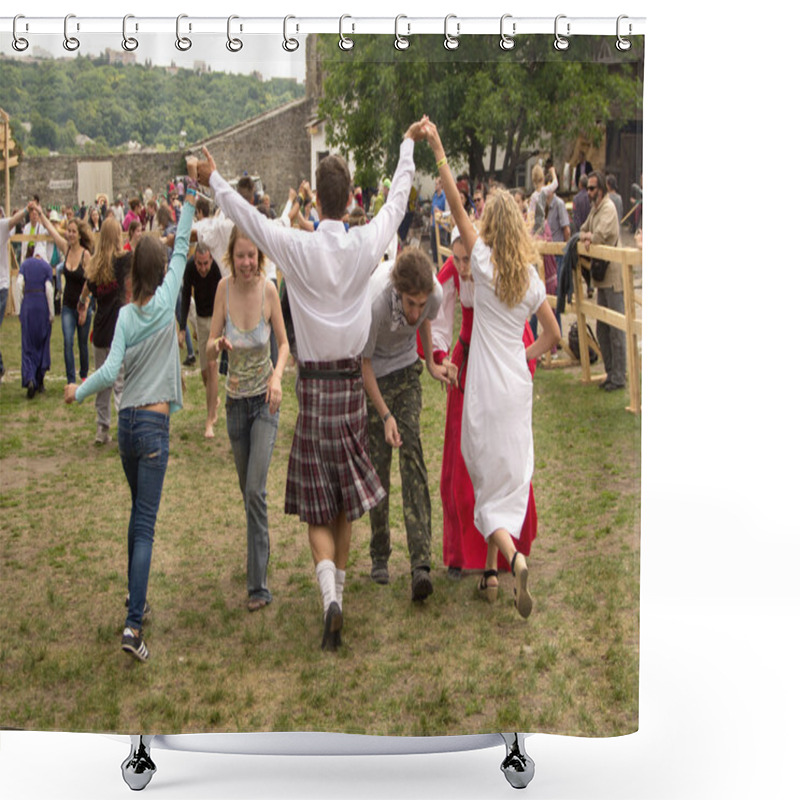 Personality  Medieval Dance Shower Curtains