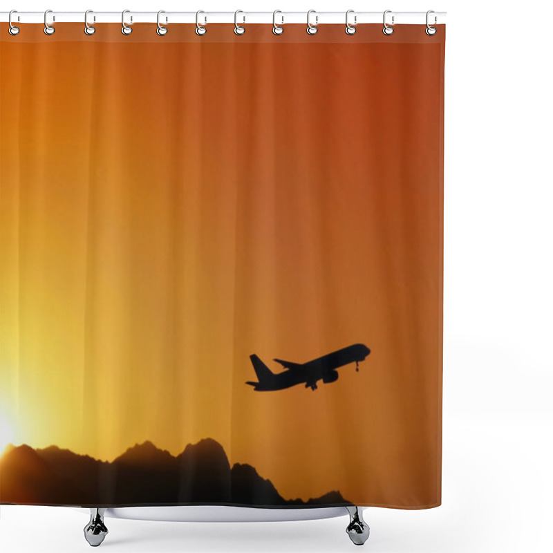 Personality  Airplane Flying Up Shower Curtains