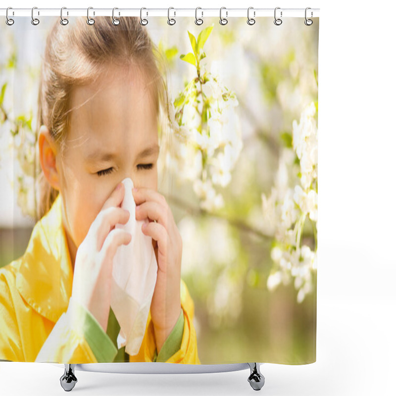 Personality  Little Girl Is Blowing Her Nose Shower Curtains