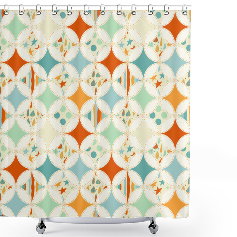 Personality  Overlapping Circles Seamless Pattern Shower Curtains